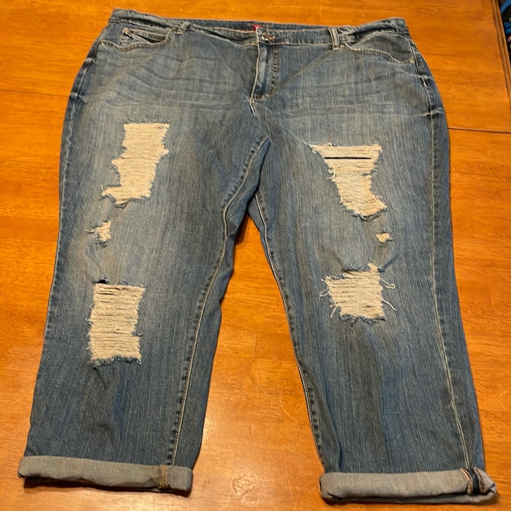 J. Lo Capri Boyfriend distressed denim jeans size 24W NWOT